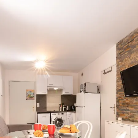 Le Victoria, Centre , Et Parking Gratuit Appartamento *